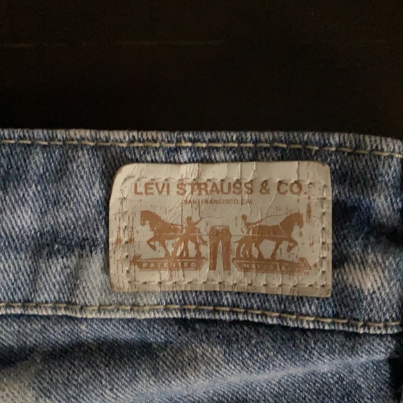 LEVI’S Shorty Shorts With Stars Design Sz 1 - Picture 4 of 8